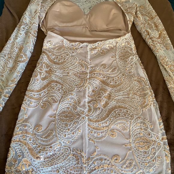 Dress - Picture 2 of 4